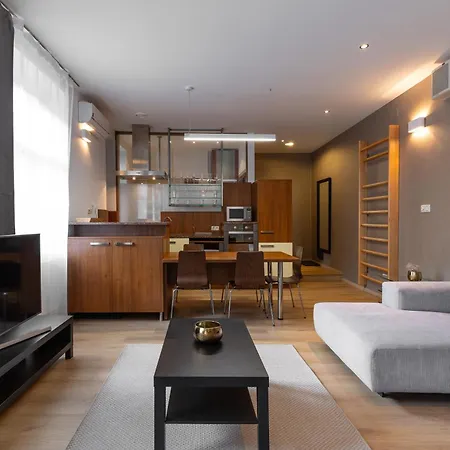 Апартаменты Laurinska Modern In Direct Centrum Of Bratislava, Air-condition