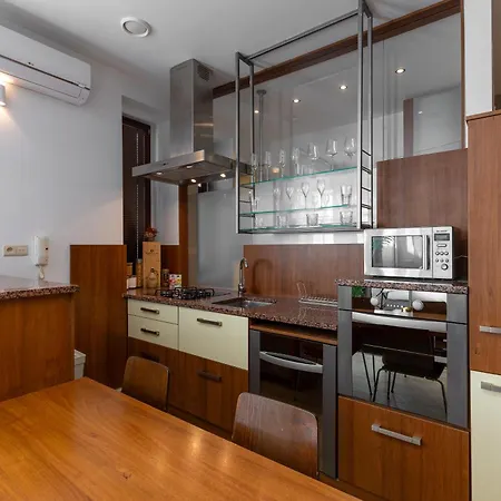 Διαμέρισμα Laurinska Modern In Direct Centrum Of Bratislava, Air-condition